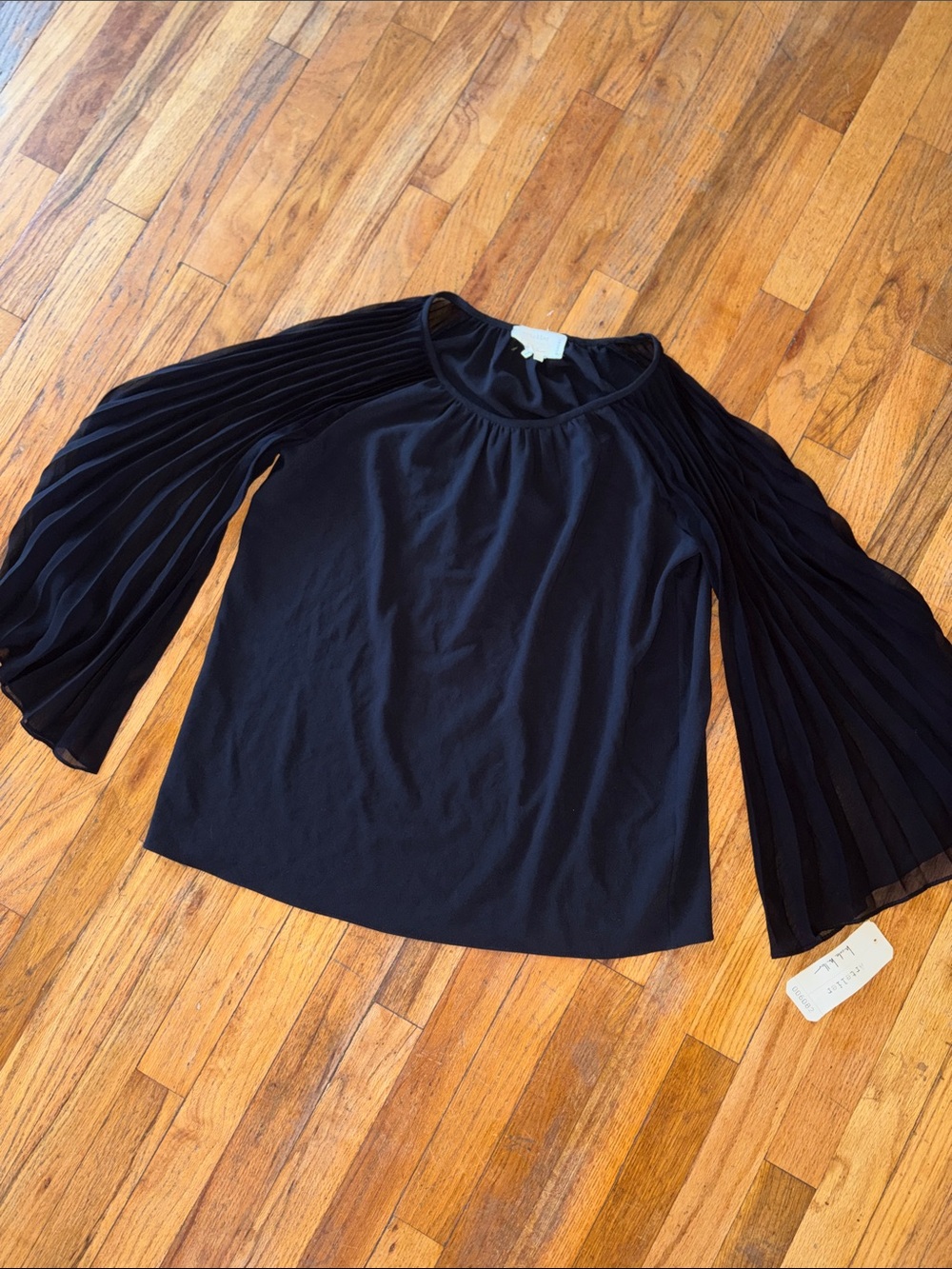 Nicole Miller Size S Black Pleated-Sleeve Women's Top